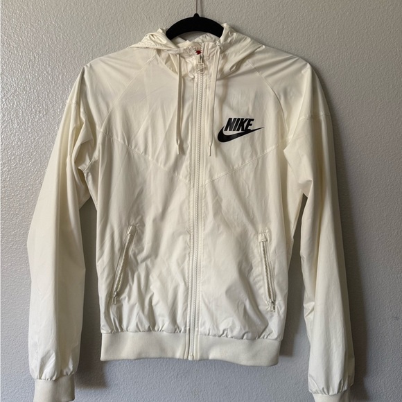 Nike Womens White Windrunner Active Wear Windbreaker Hoodie
Jacket Size small - Picture 8 of 8